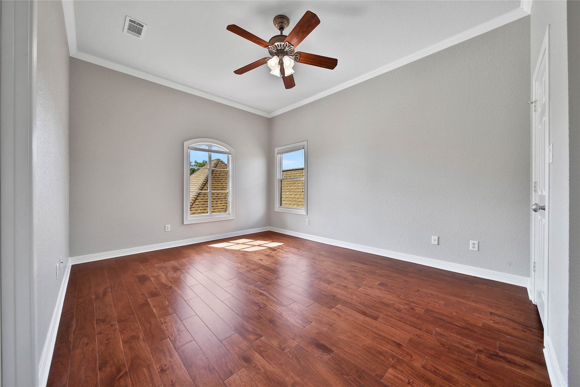 12320 White Oak Point, Conroe, TX 77304 12320 White Oak Point, Conroe, TX 77304