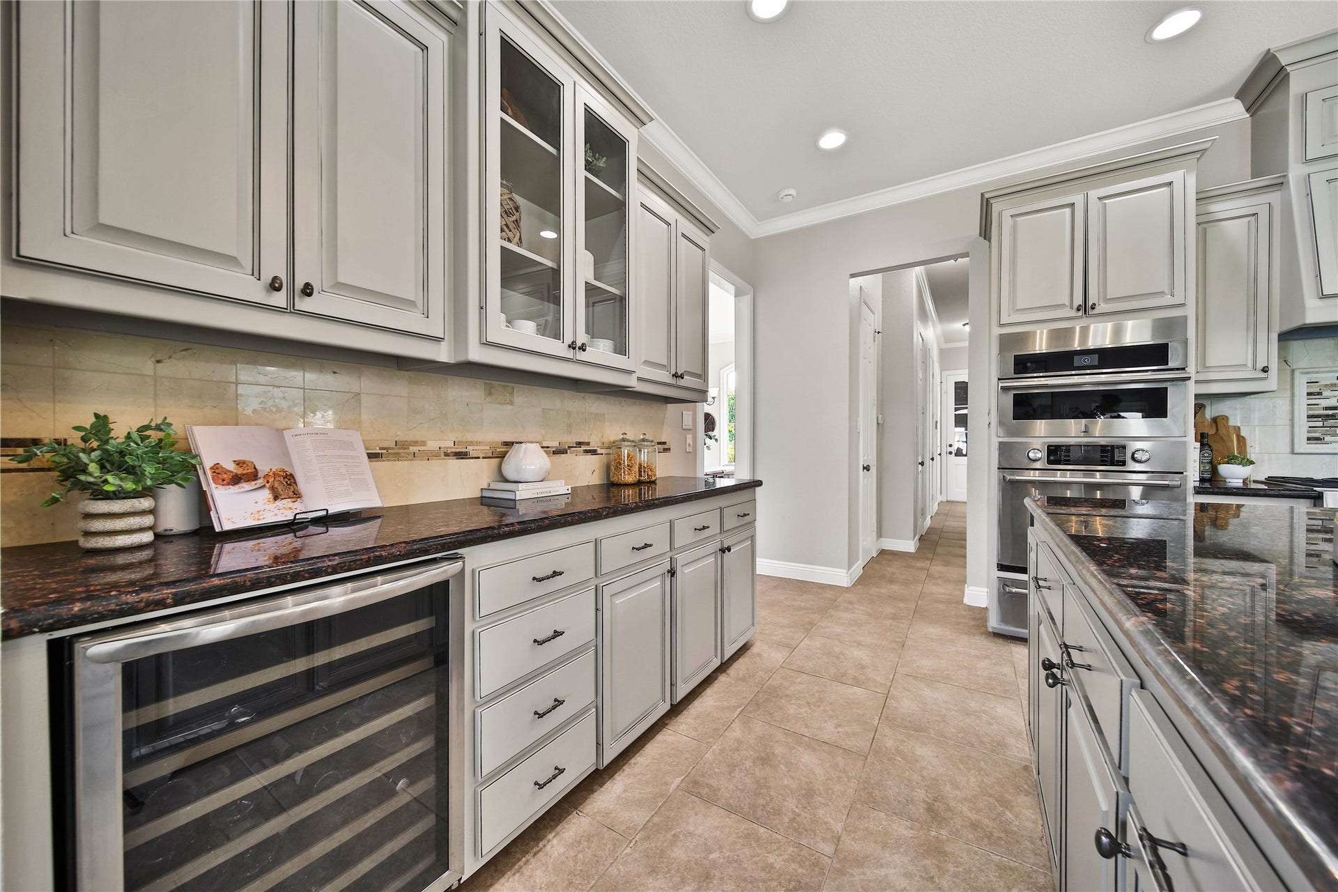 12320 White Oak Point, Conroe, TX 77304 12320 White Oak Point, Conroe, TX 77304
