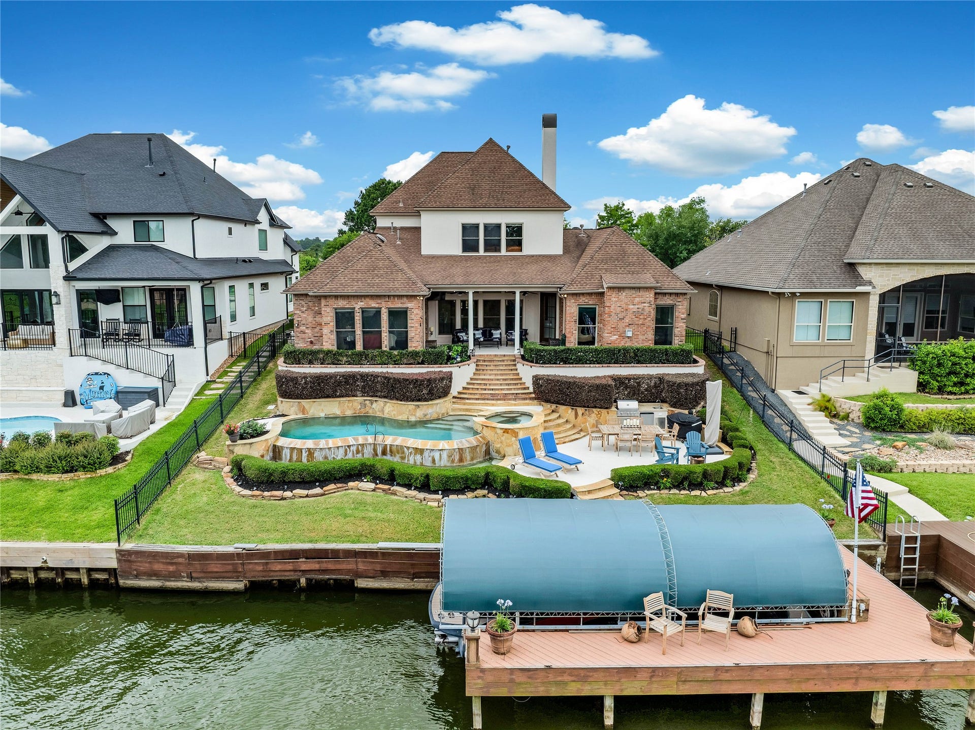 12320 White Oak Point, Conroe, TX 77304 12320 White Oak Point, Conroe, TX 77304