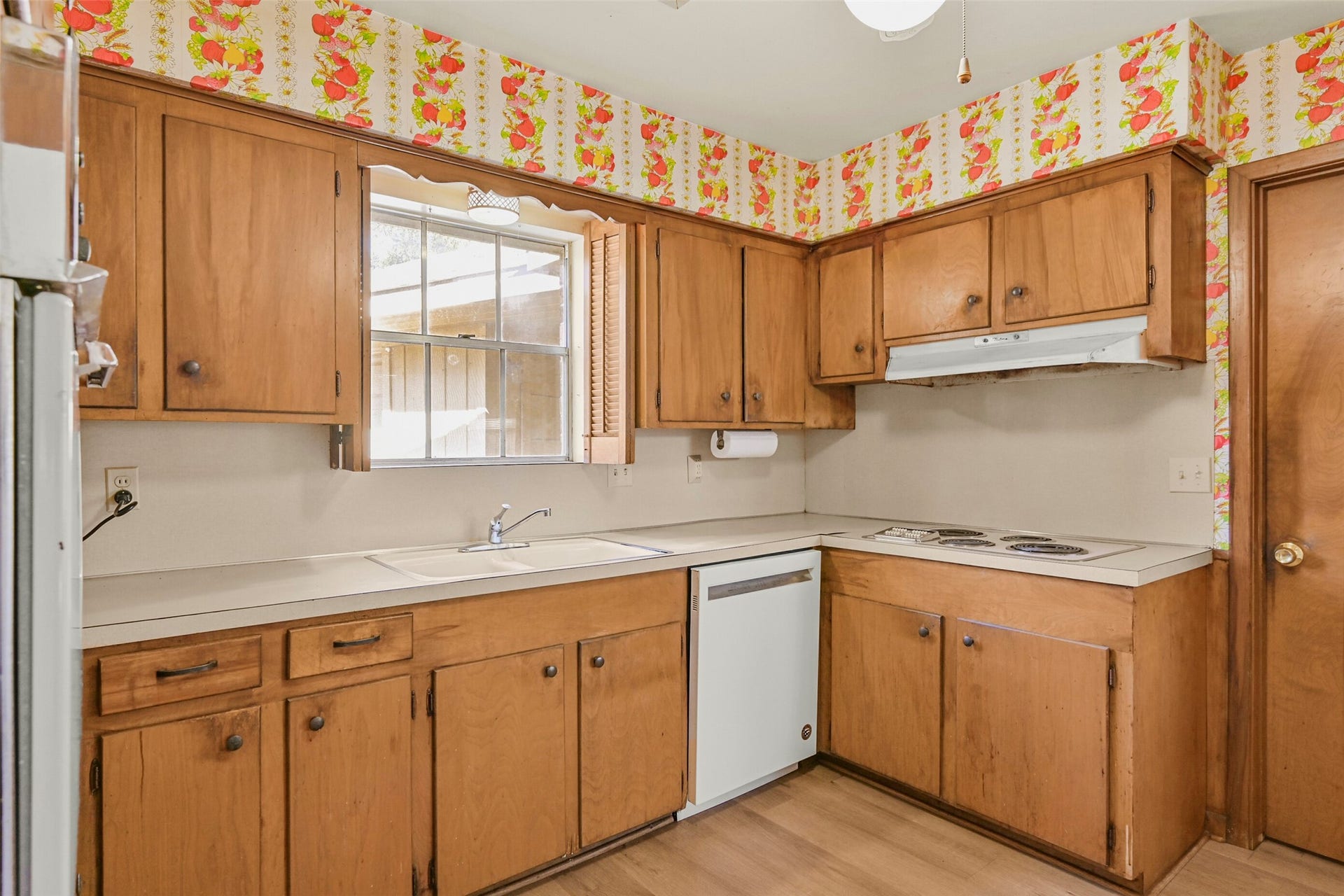 2101 Willow Dell Drive, Seabrook, TX 77586 2101 Willow Dell Drive, Seabrook, TX 77586