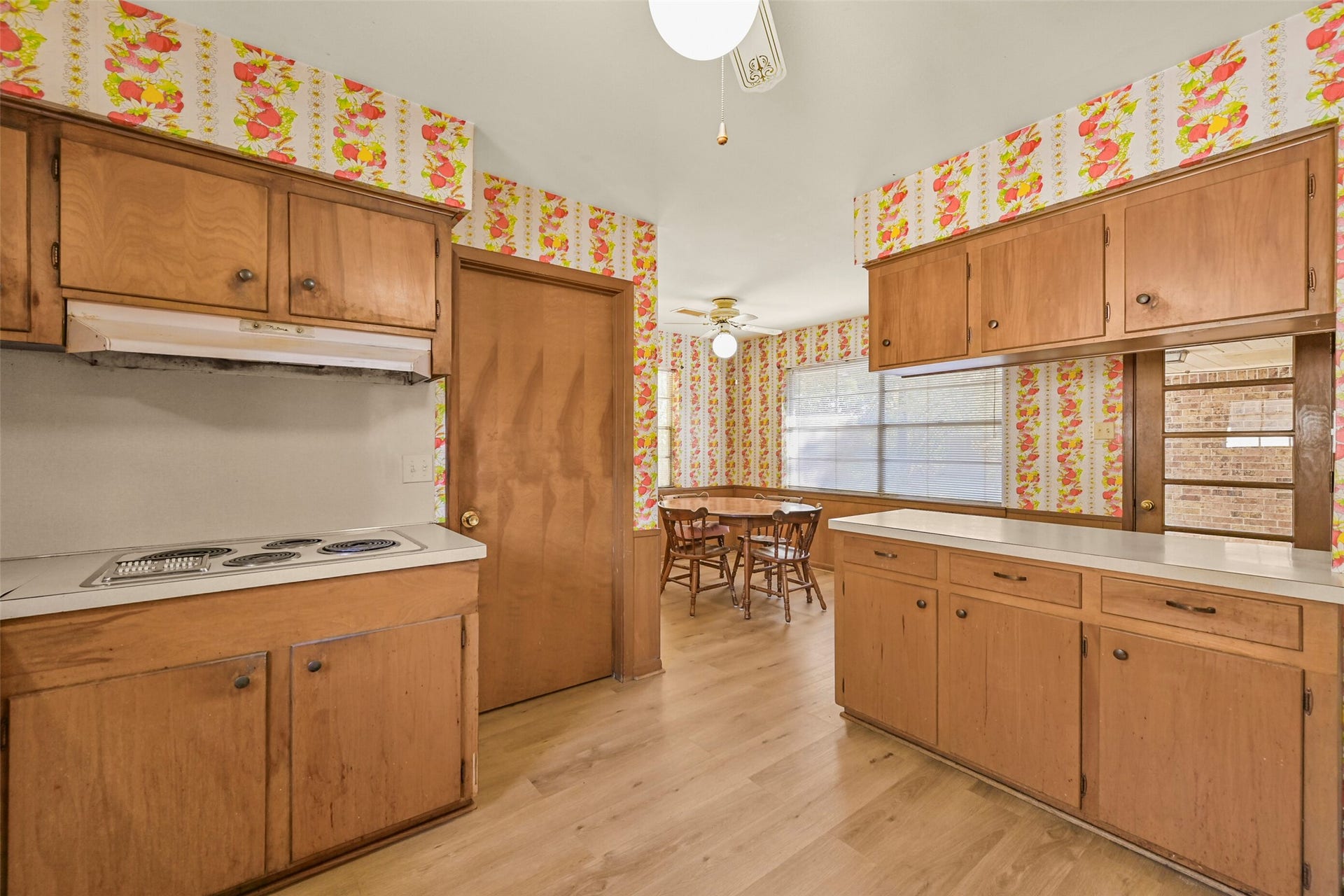 2101 Willow Dell Drive, Seabrook, TX 77586 2101 Willow Dell Drive, Seabrook, TX 77586