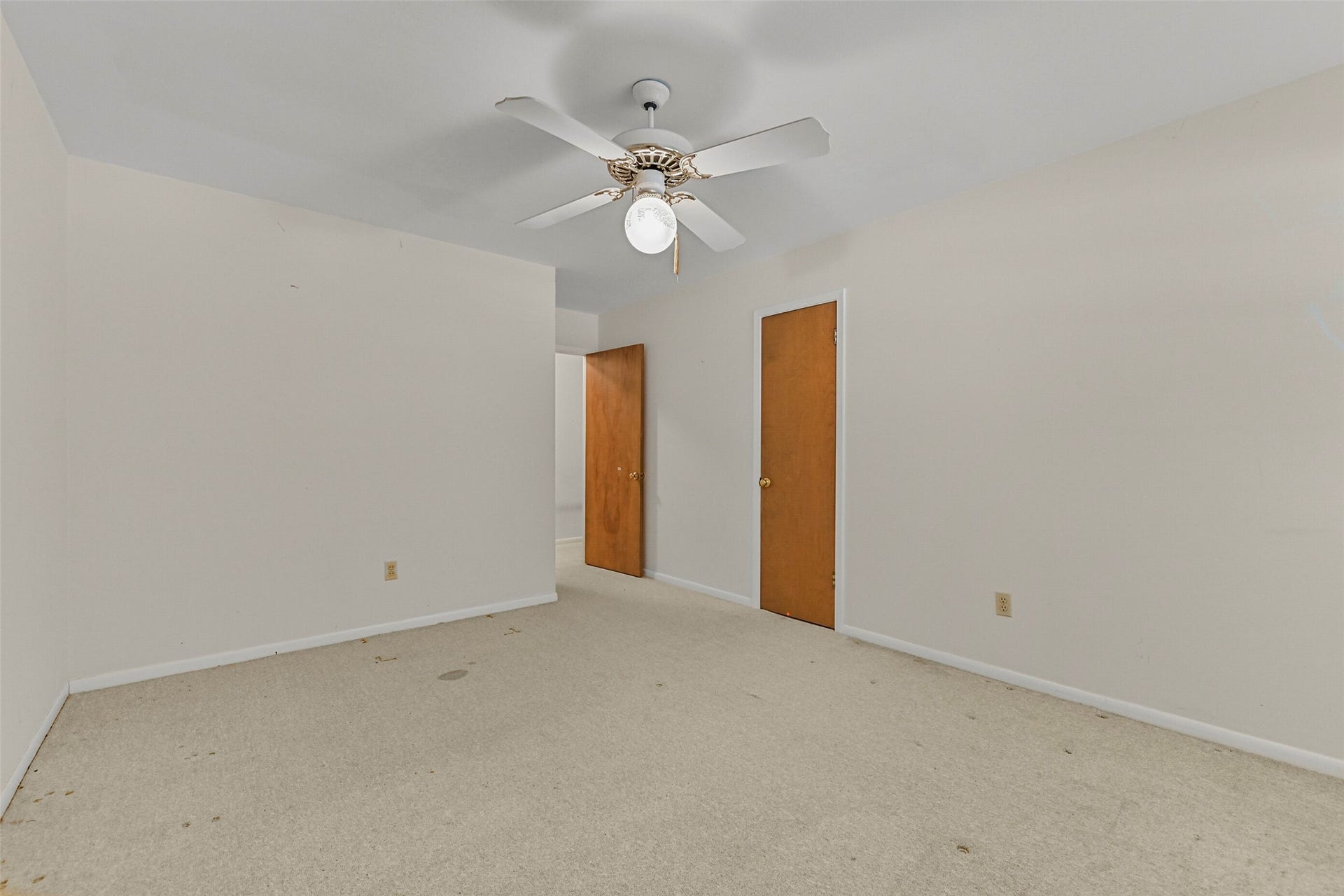 2101 Willow Dell Drive, Seabrook, TX 77586 2101 Willow Dell Drive, Seabrook, TX 77586