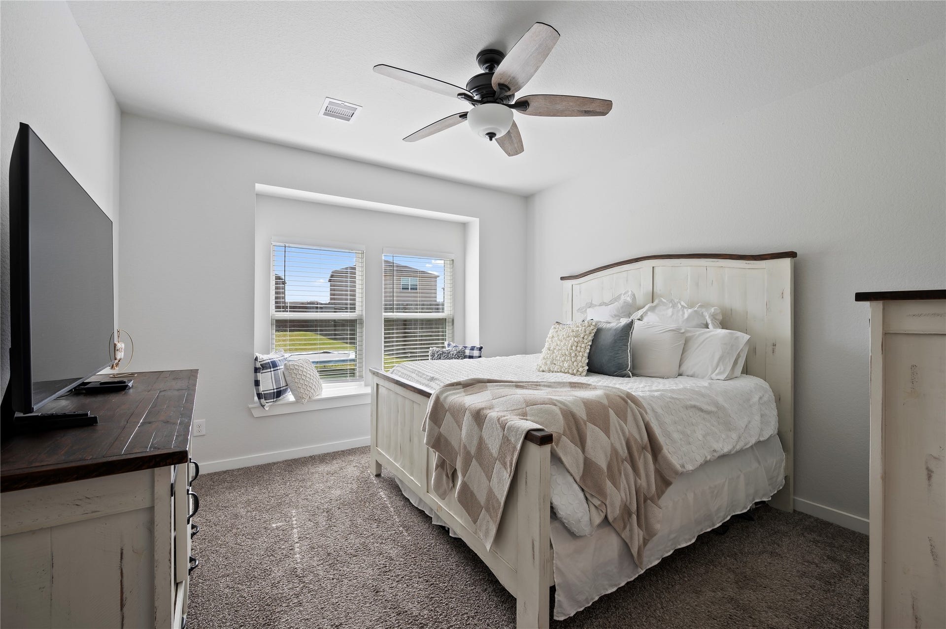 2502 Bernadino Drive, Texas City, TX 77568 2502 Bernadino Drive, Texas City, TX 77568