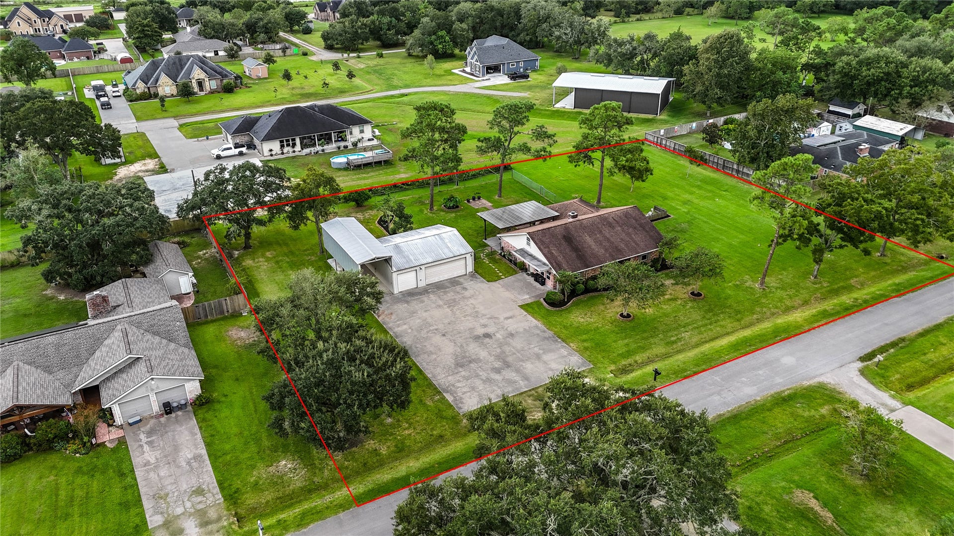 12315 Thaman Drive, Dickinson, TX 77539 Buyer to verify dimensions