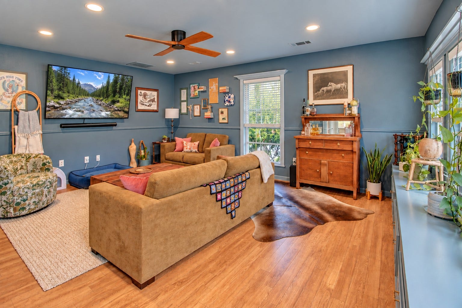 12315 Thaman Drive, Dickinson, TX 77539 One of two sitting areas! This room is right inside the entrance on the side of the house. You will notice these beautiful fans continue throughout the home.