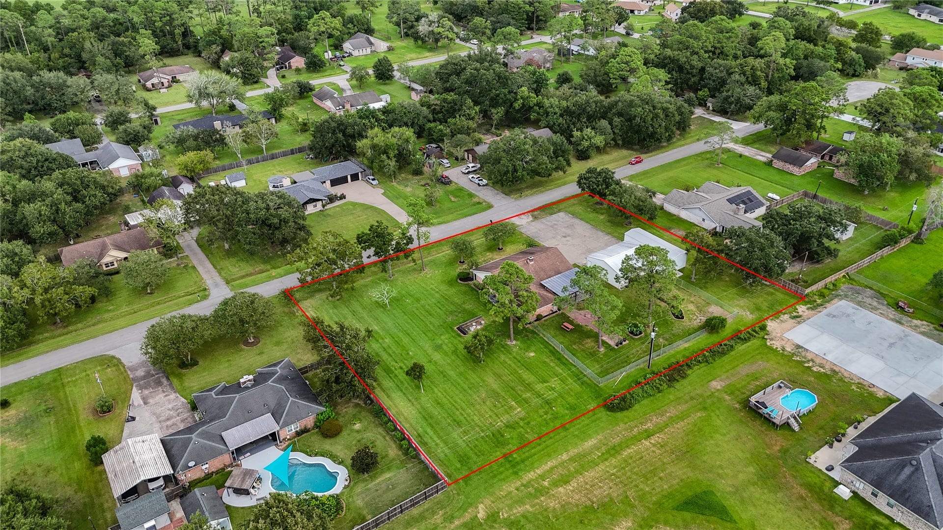 12315 Thaman Drive, Dickinson, TX 77539 Buyer to verify dimensions