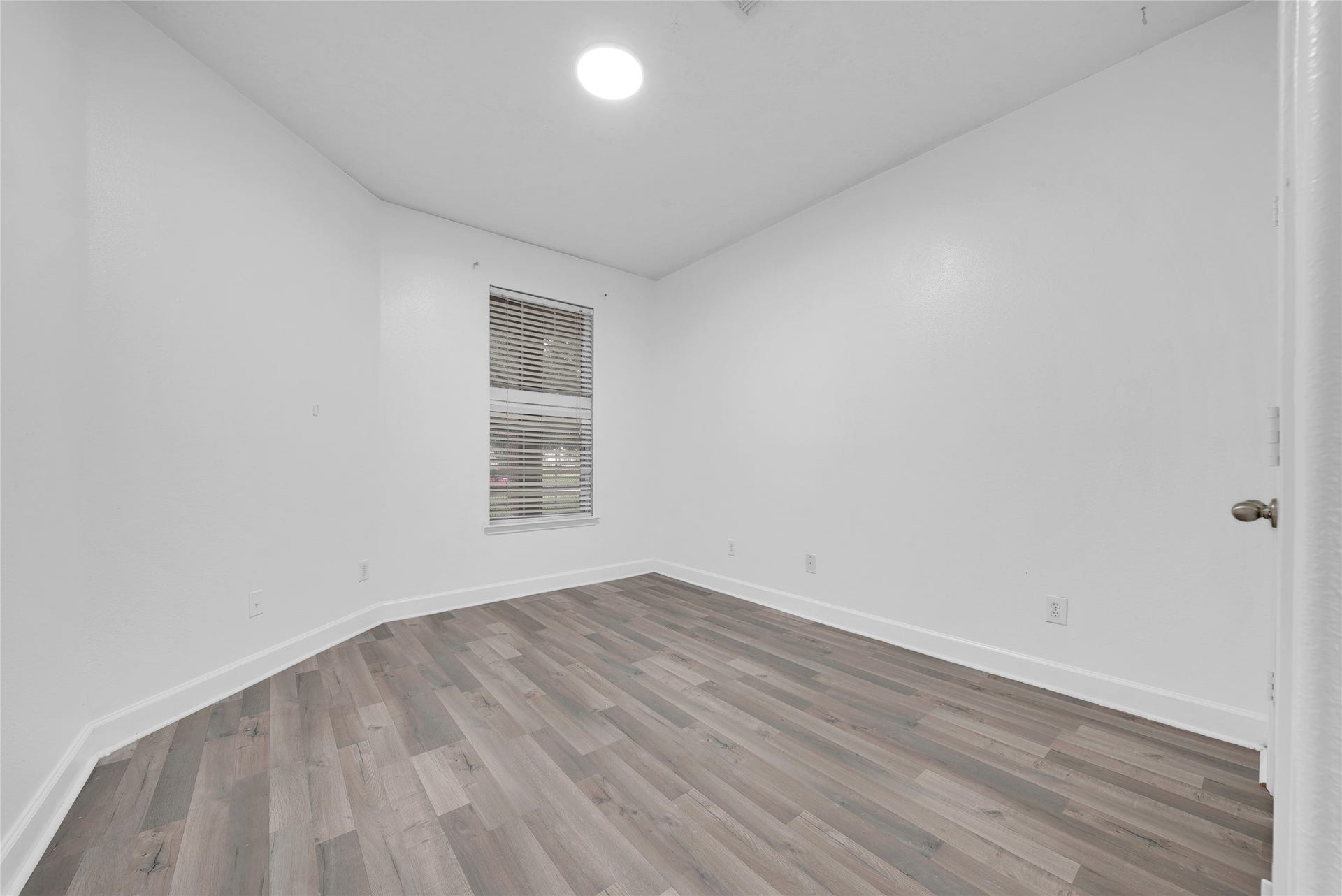 1009 Bay Area Boulevard, League City, TX 77573 2nd Bedroom