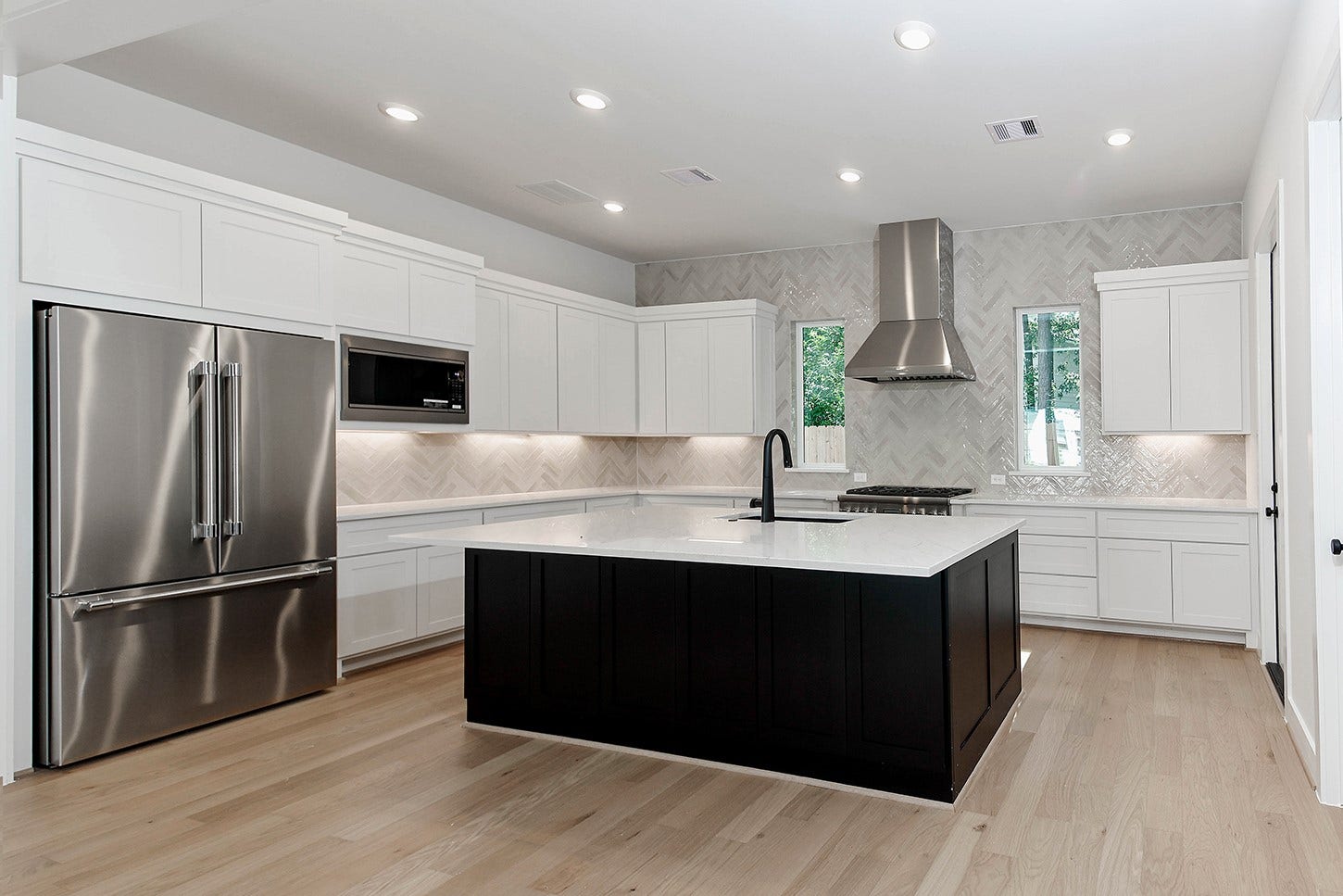 34 Honeycomb Ridge Place, The Woodlands, TX 77380 34 Honeycomb Ridge Place, The Woodlands, TX 77380