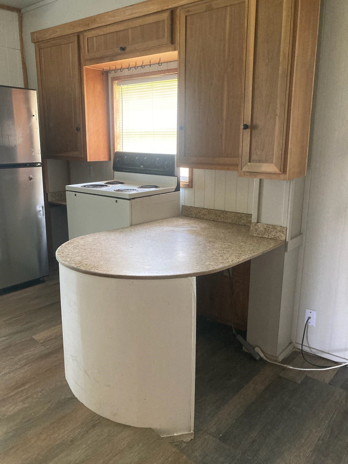 1010 22nd Street, San Leon, TX 77539 Bottom unit kitchen