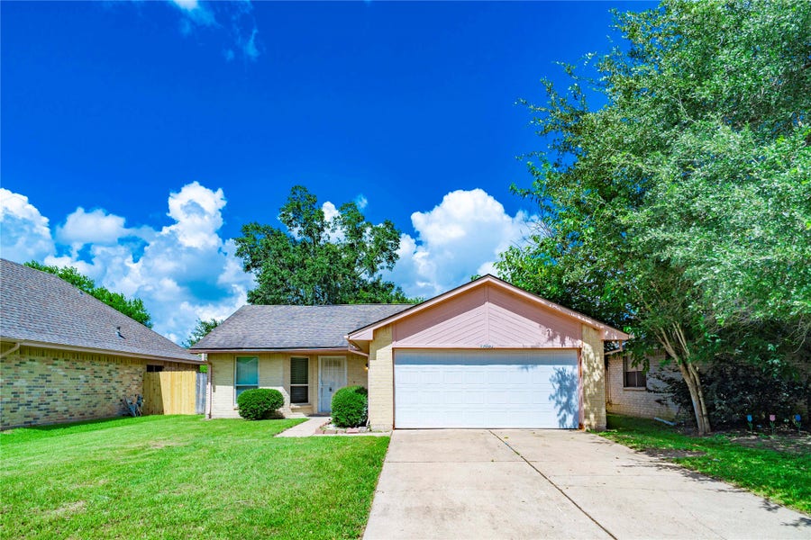 Property photo for 17003 Enchanted Circle W, Sugar Land, TX