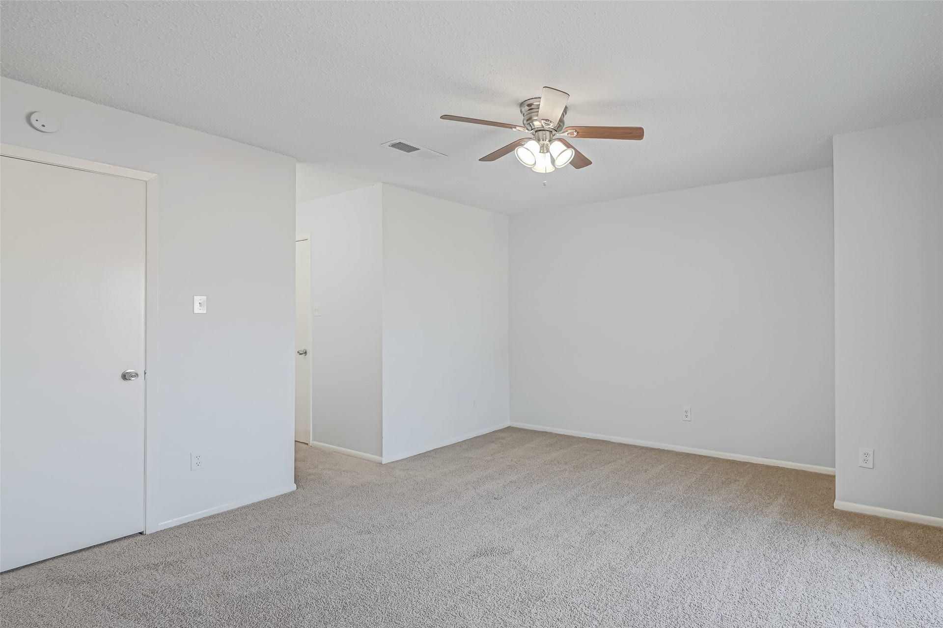 Upstairs bedroom 2