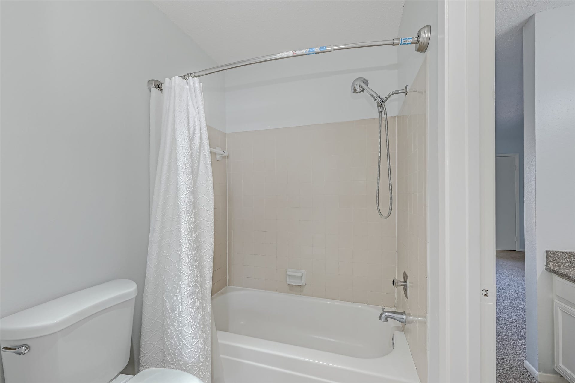 Full bath upstairs