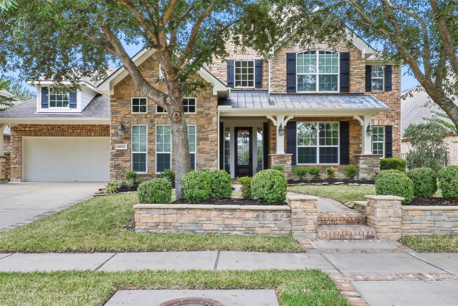 Property photo for 18827 Banyan Cove Lane, Cypress, TX