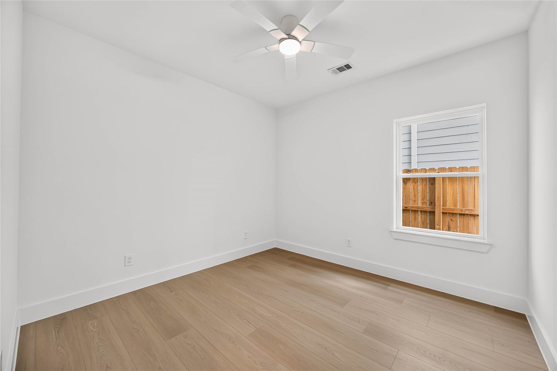 961 Ringold Street, #A/B, Houston, TX 77088
