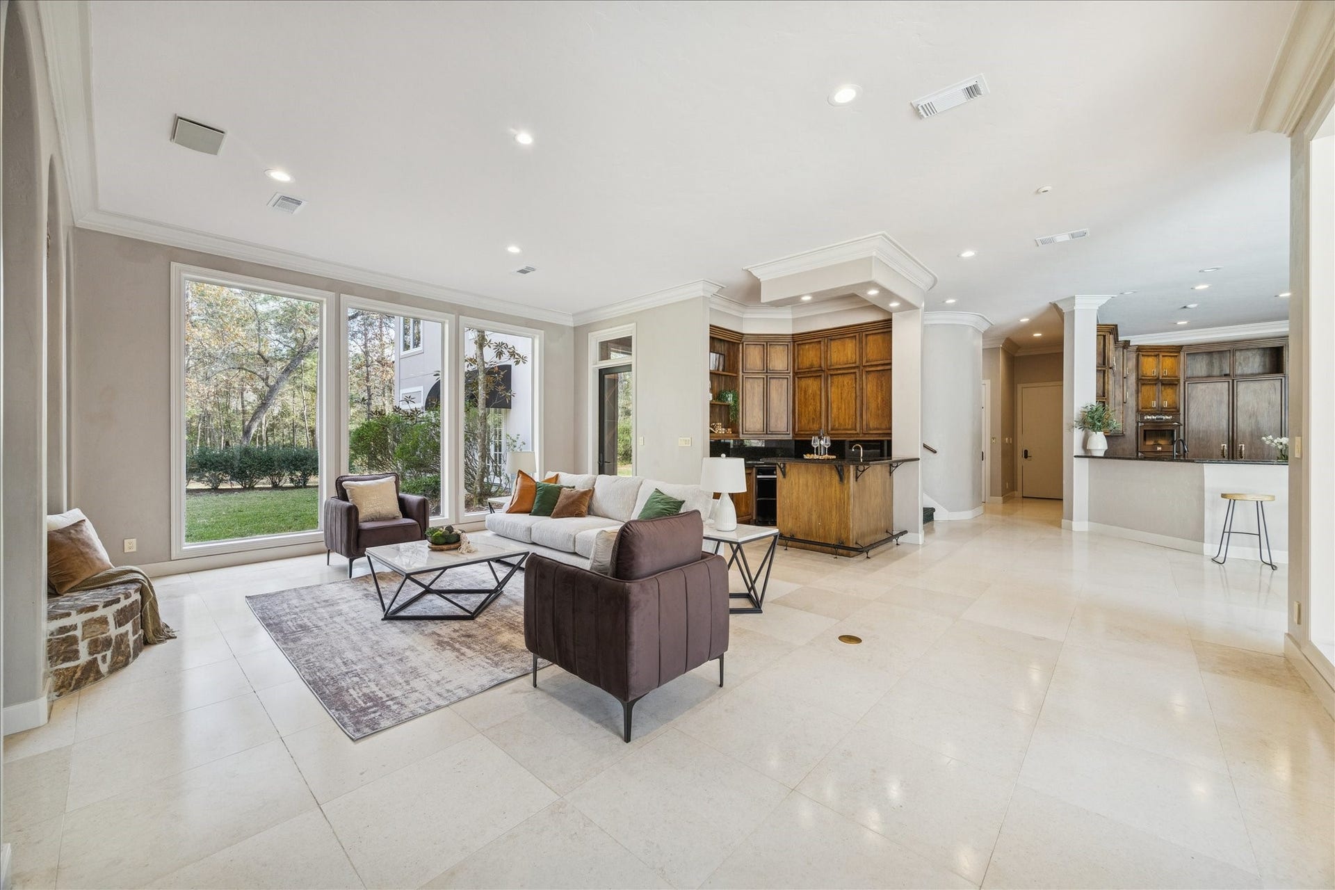 31 Enchanted Woods Drive, Kingwood, TX 77339