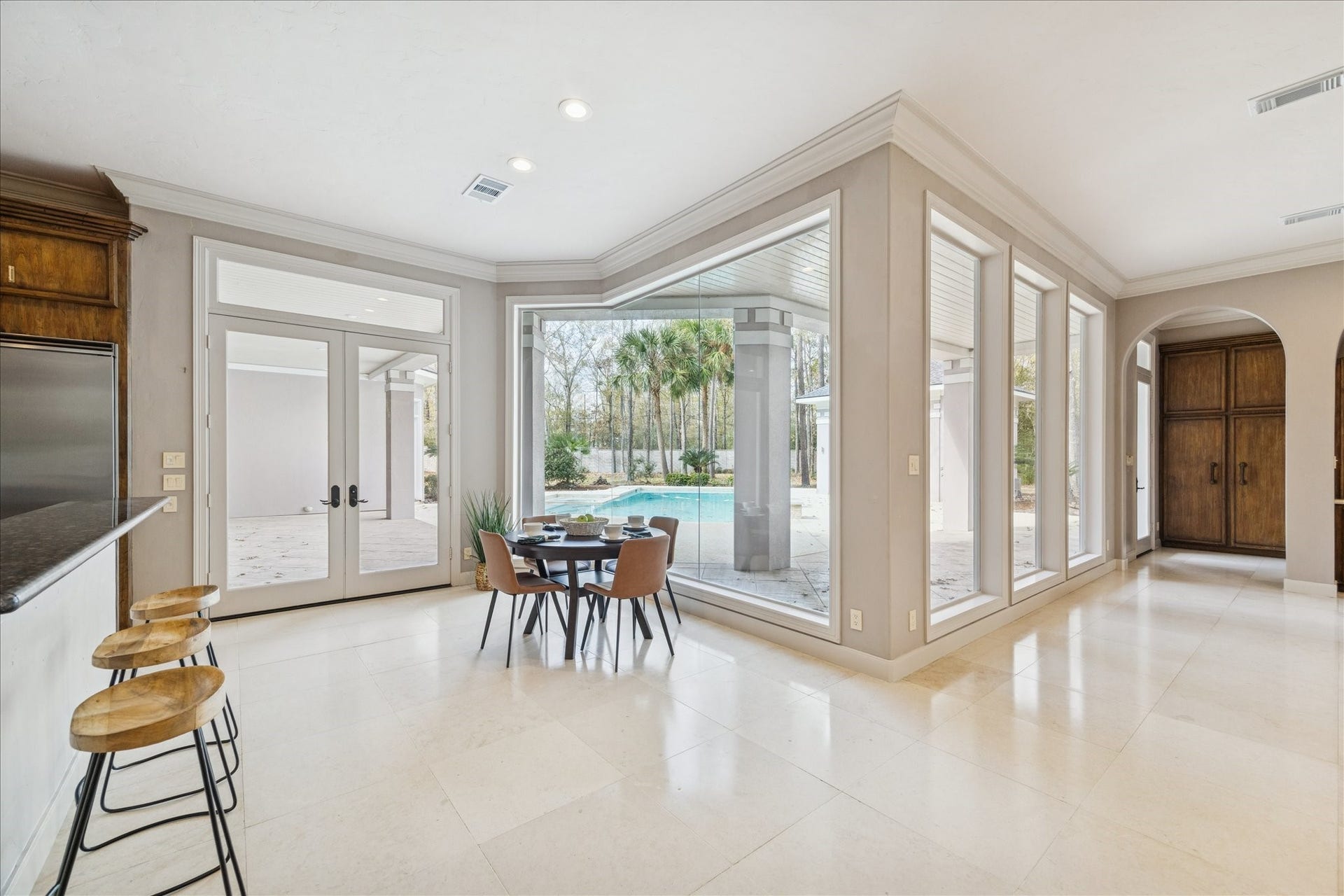 31 Enchanted Woods Drive, Kingwood, TX 77339