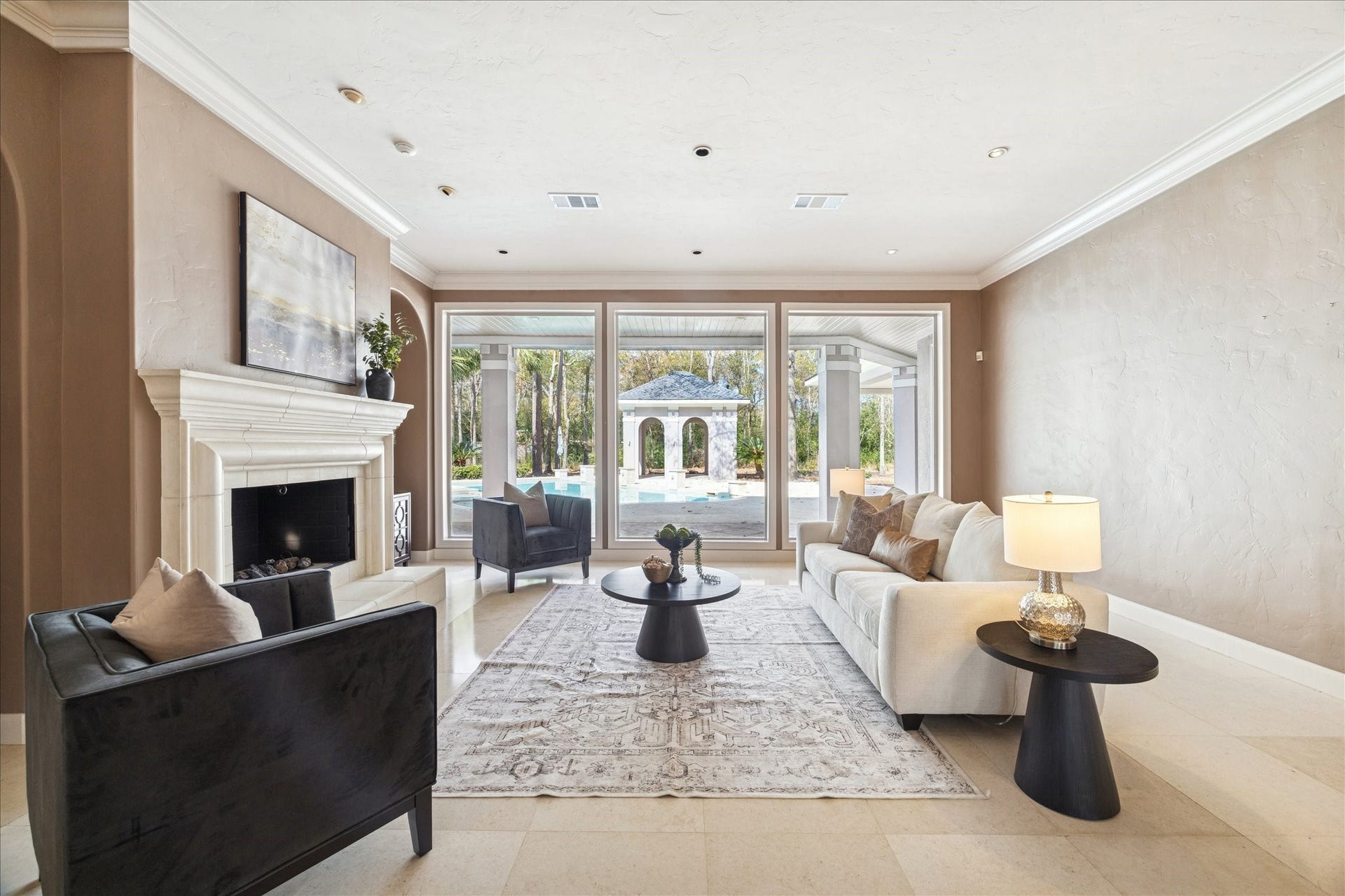 31 Enchanted Woods Drive, Kingwood, TX 77339