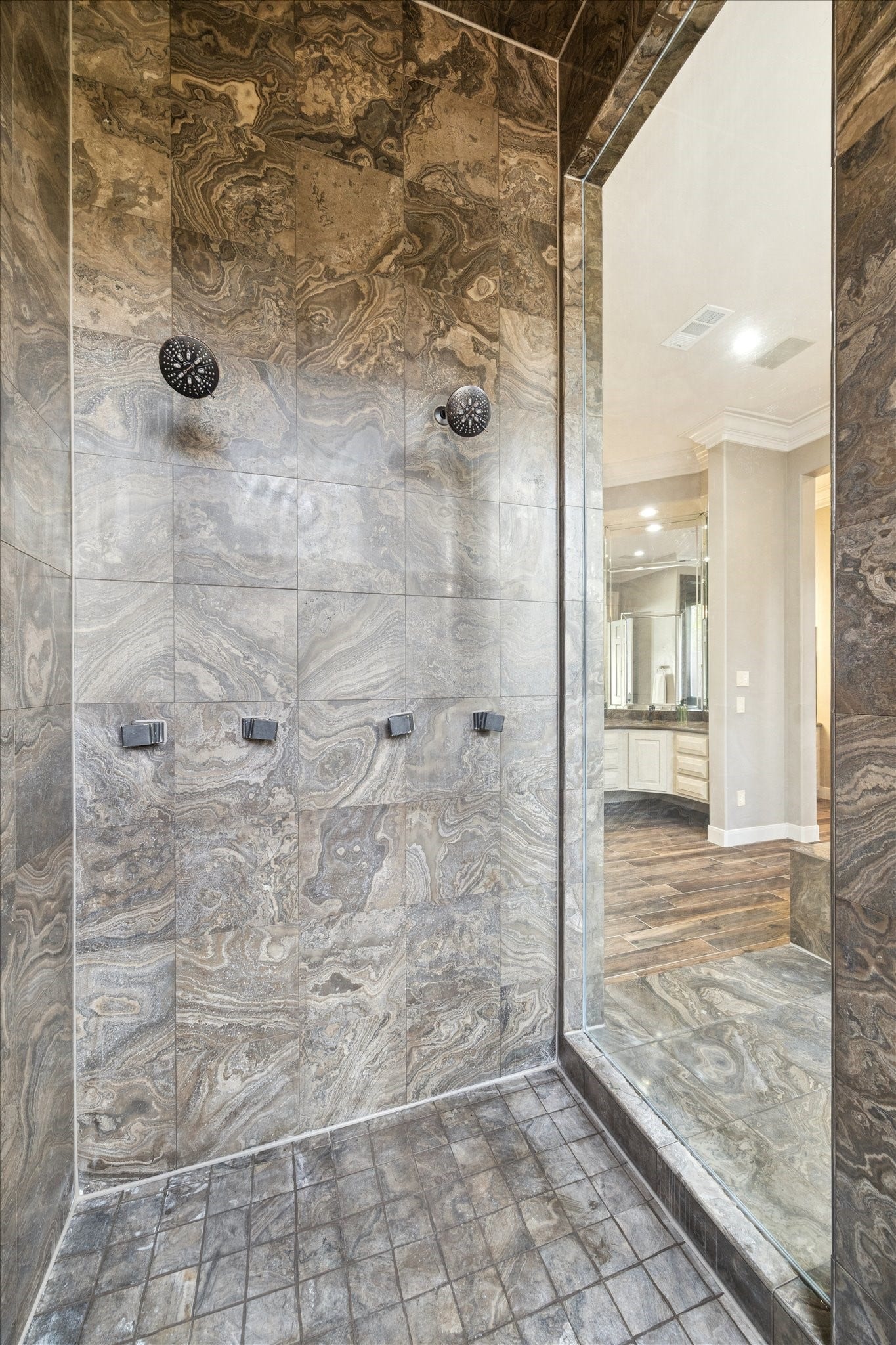 31 Enchanted Woods Drive, Kingwood, TX 77339