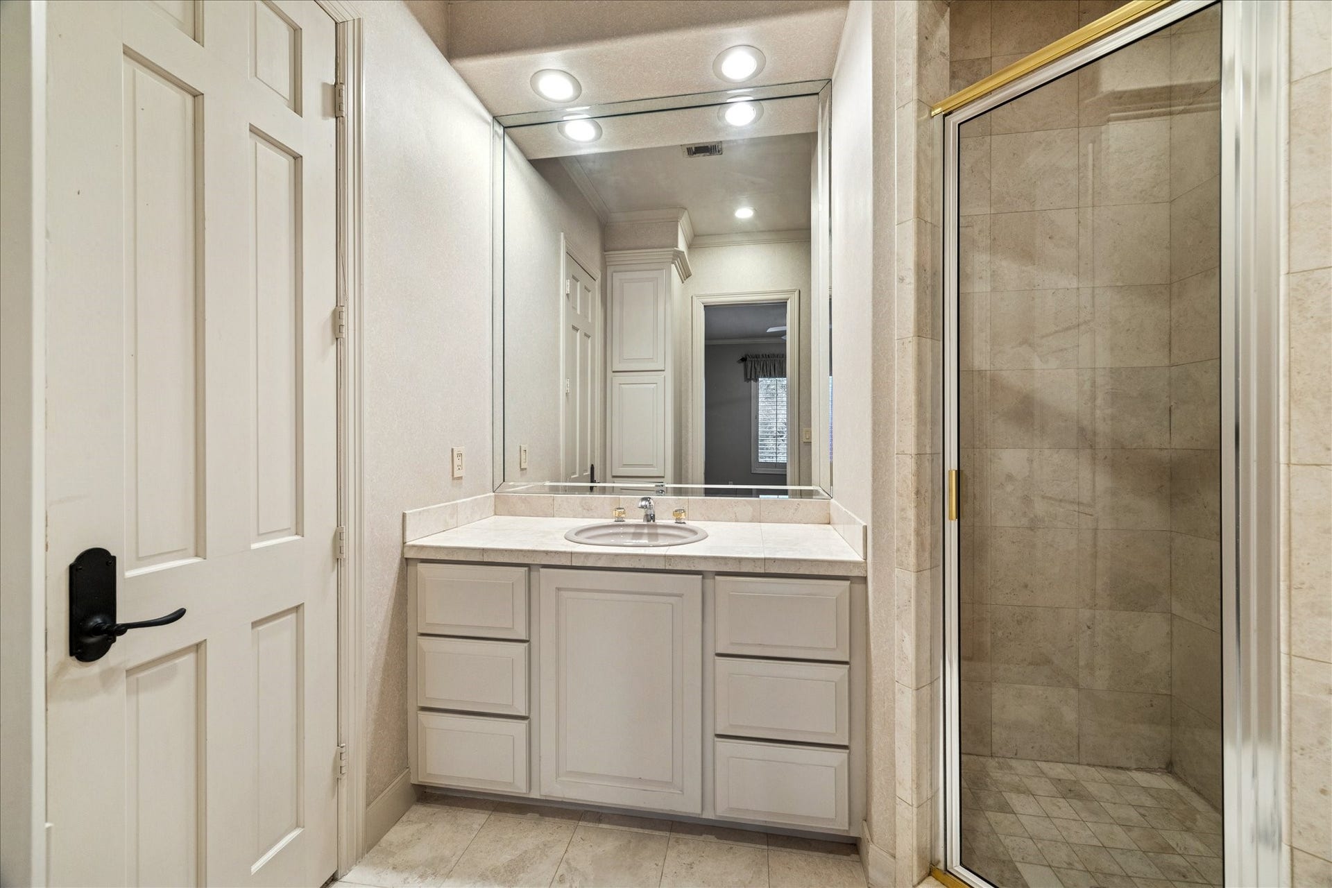 31 Enchanted Woods Drive, Kingwood, TX 77339