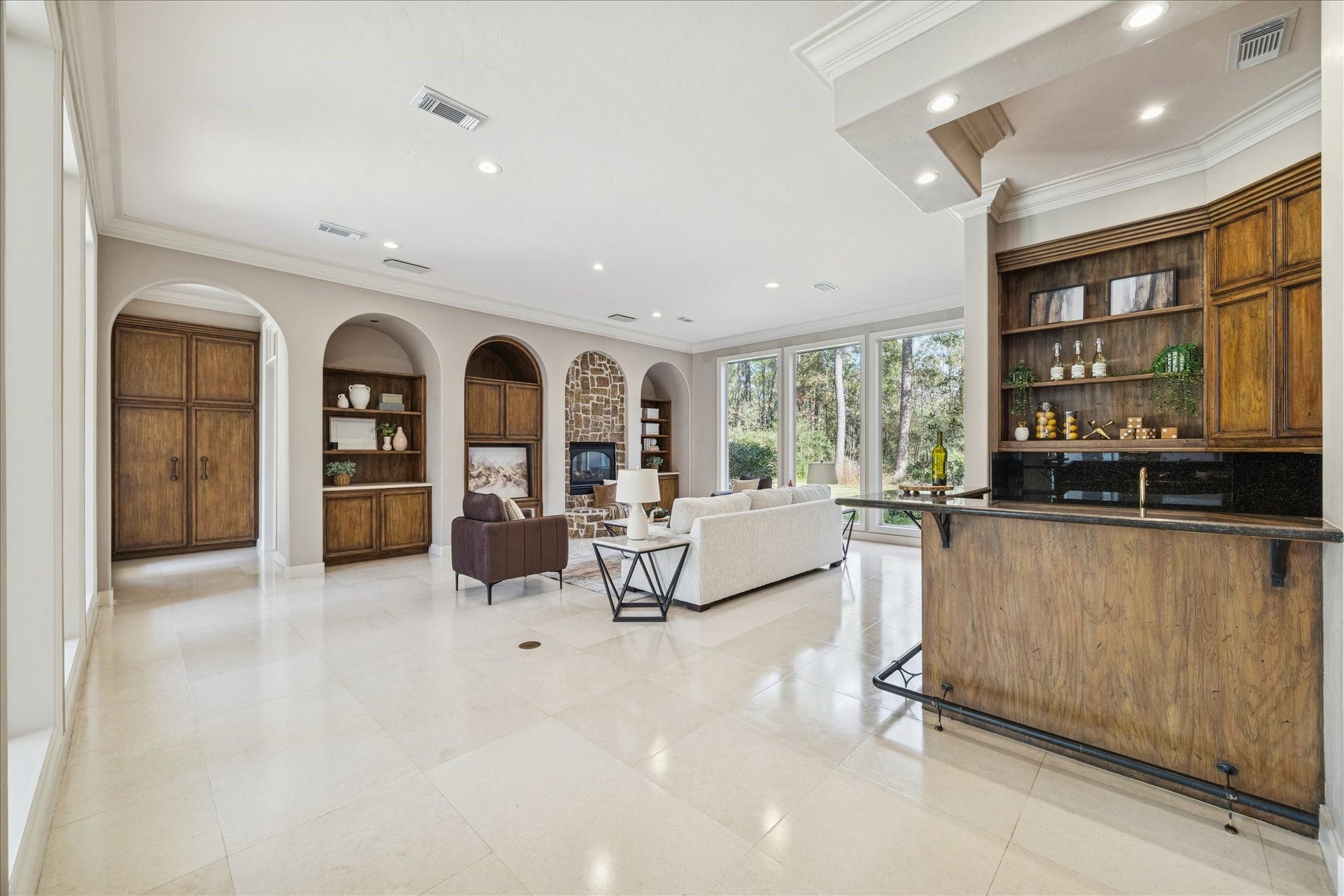 31 Enchanted Woods Drive, Kingwood, TX 77339