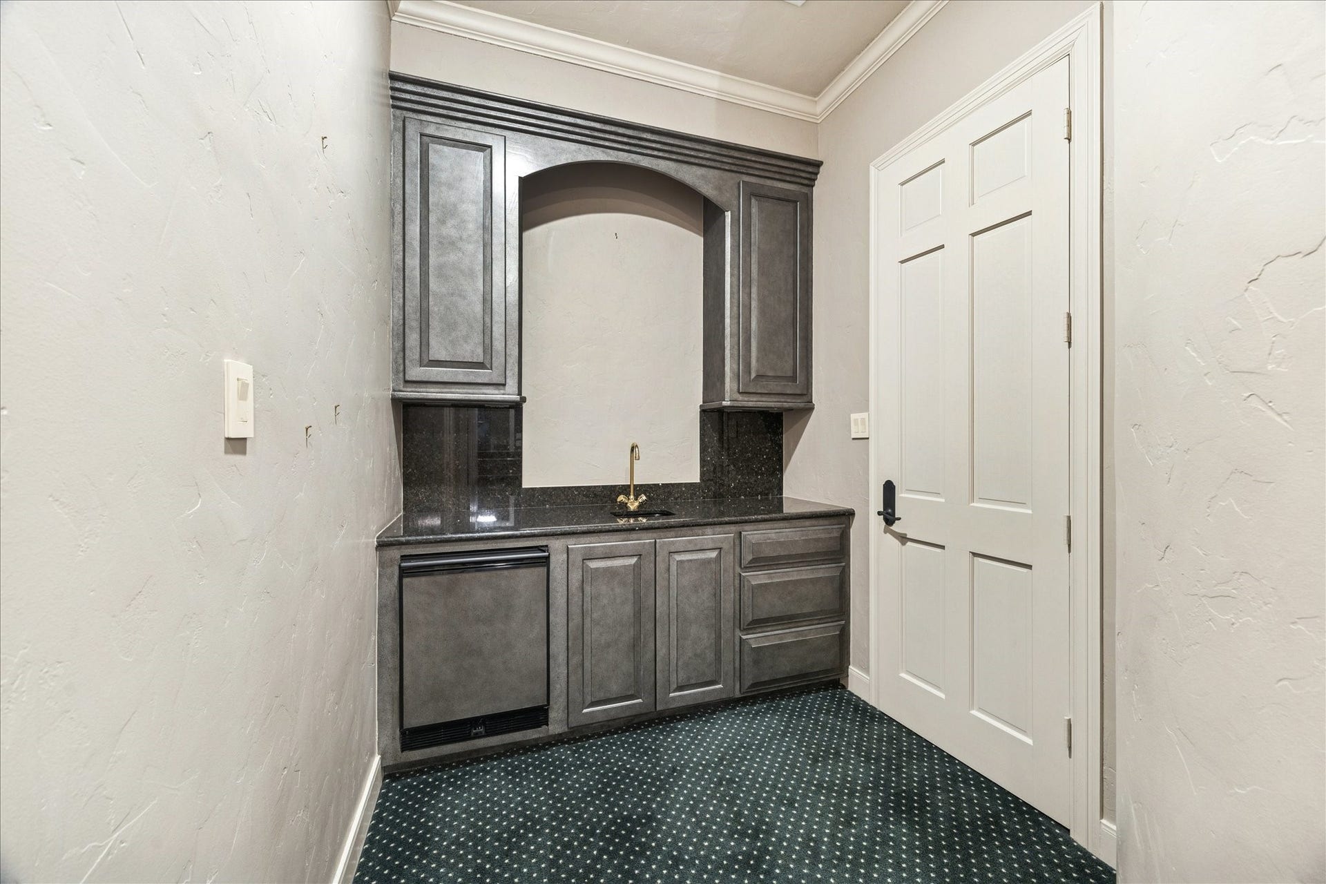 31 Enchanted Woods Drive, Kingwood, TX 77339