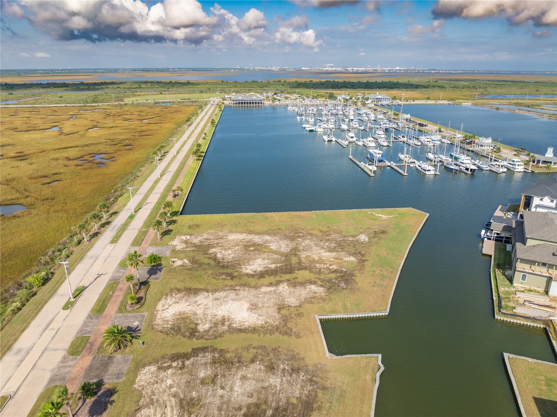 45 Shell Key, Hitchcock, TX 77563 45 Shell Key, Hitchcock, TX 77563