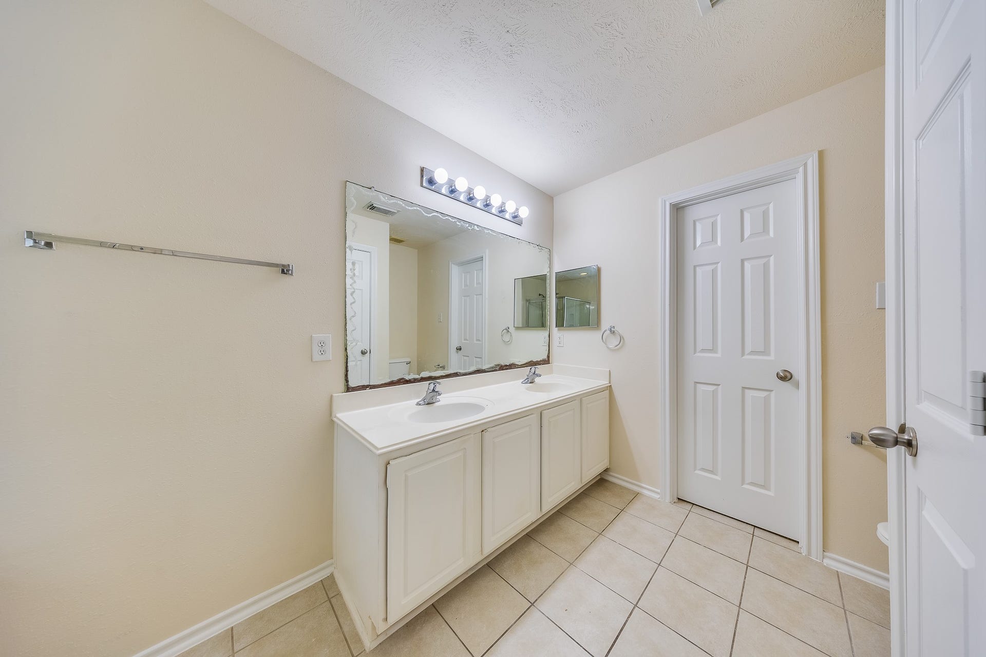 3338 Atherton Canyon Lane, Houston, TX 77014 3338 Atherton Canyon Lane, Houston, TX 77014