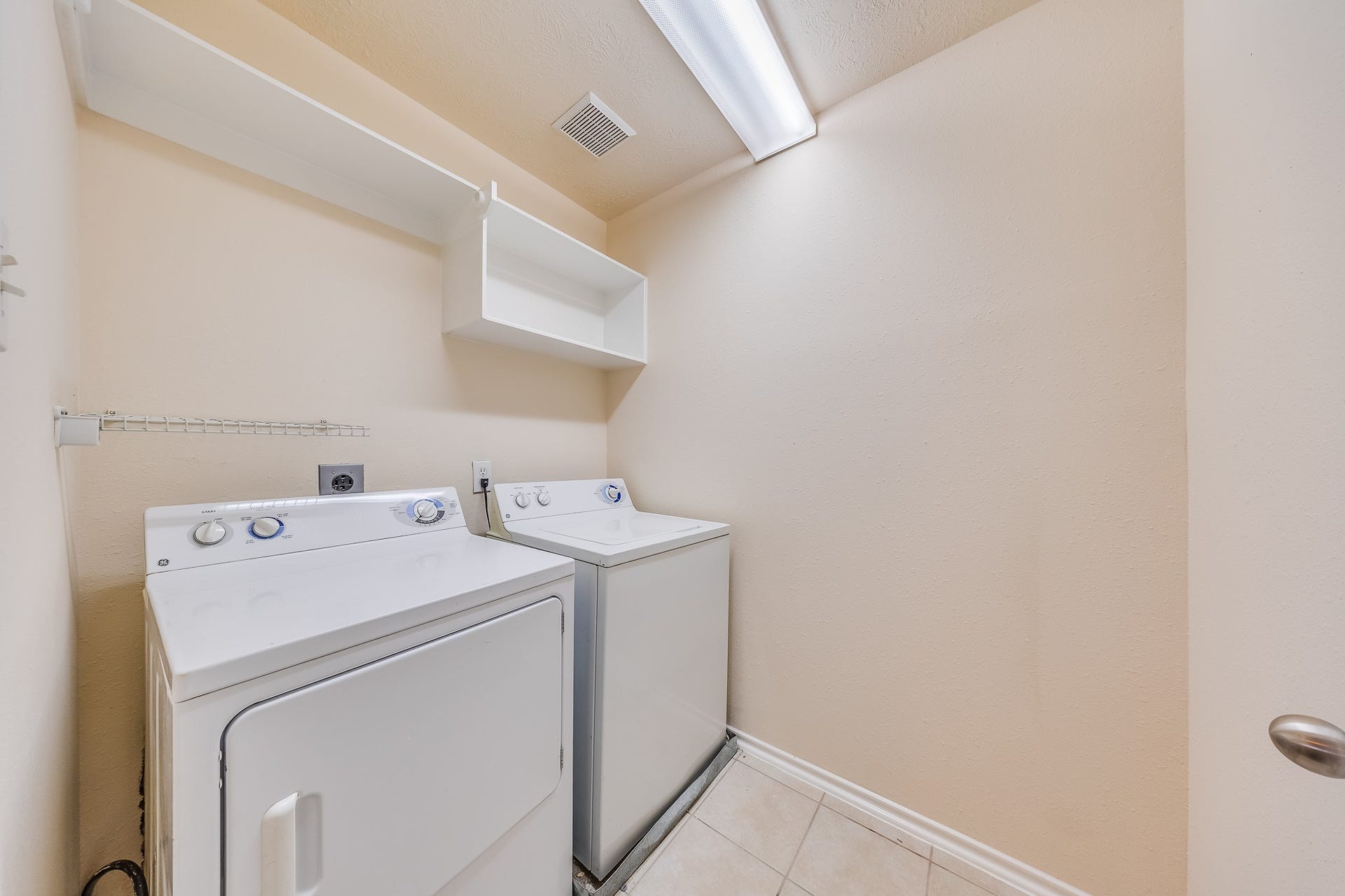 3338 Atherton Canyon Lane, Houston, TX 77014 3338 Atherton Canyon Lane, Houston, TX 77014