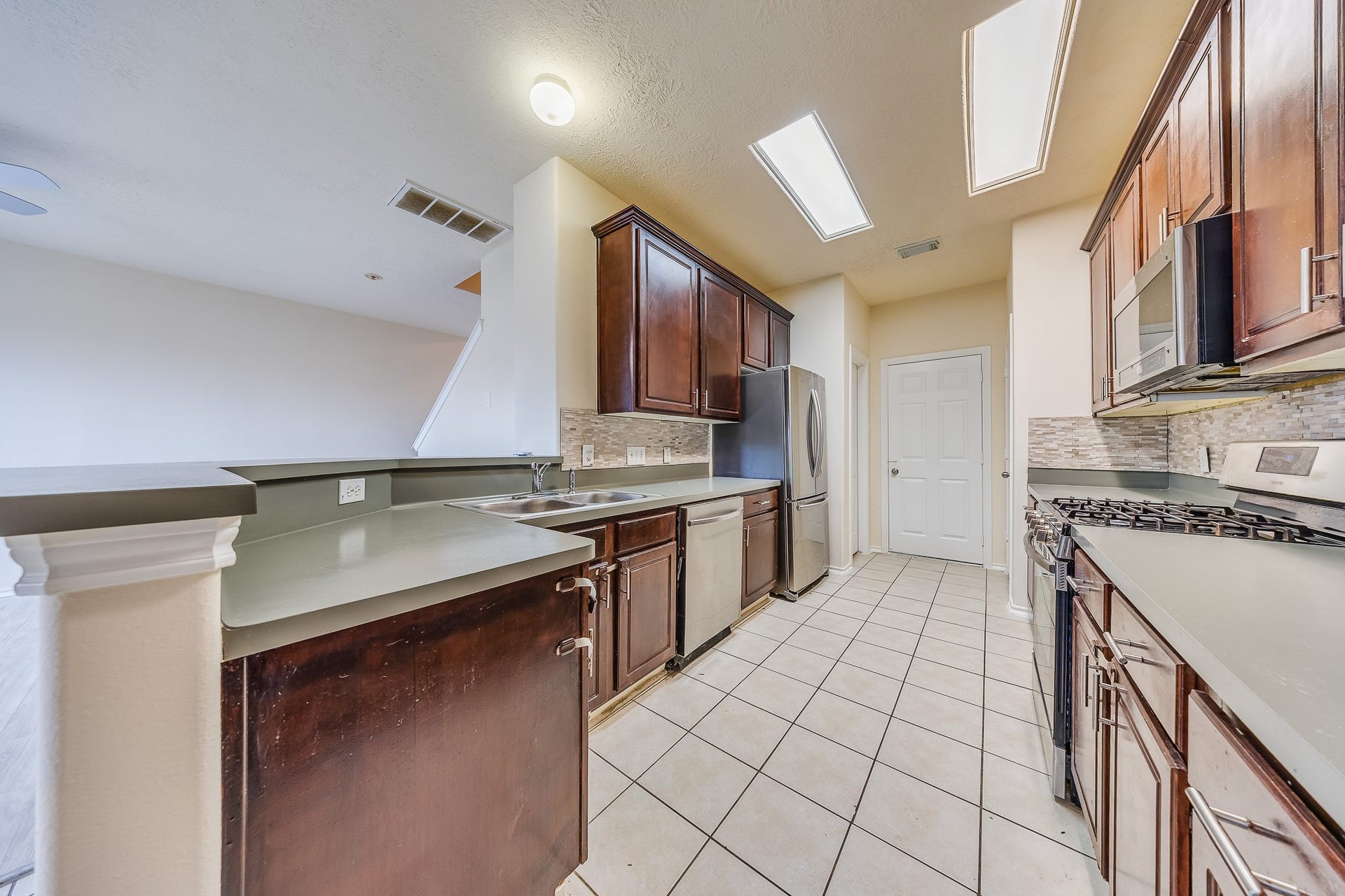 3338 Atherton Canyon Lane, Houston, TX 77014 3338 Atherton Canyon Lane, Houston, TX 77014