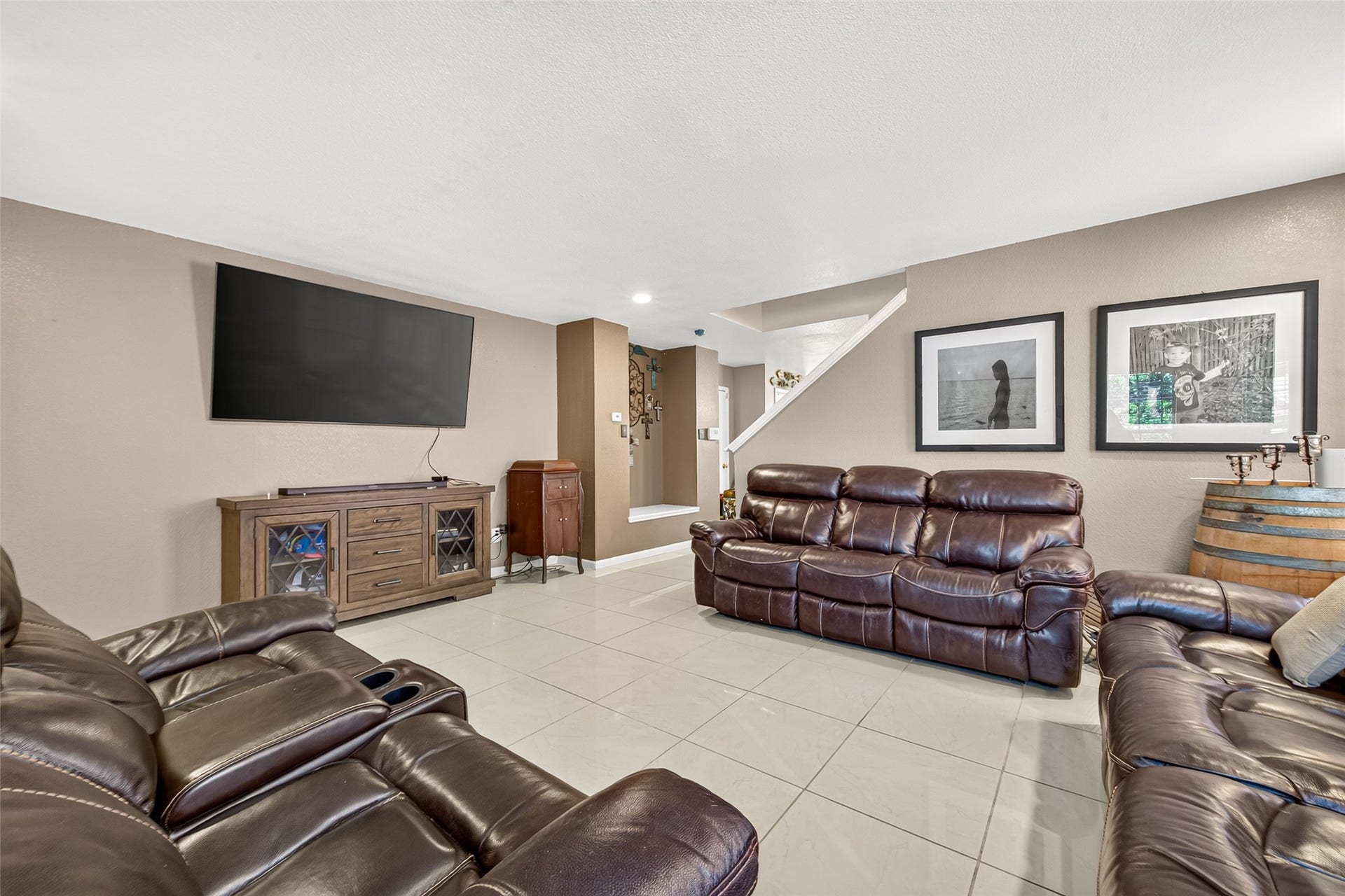 10014 Victoria Falls Lane, Houston, TX 77075 10014 Victoria Falls Lane, Houston, TX 77075