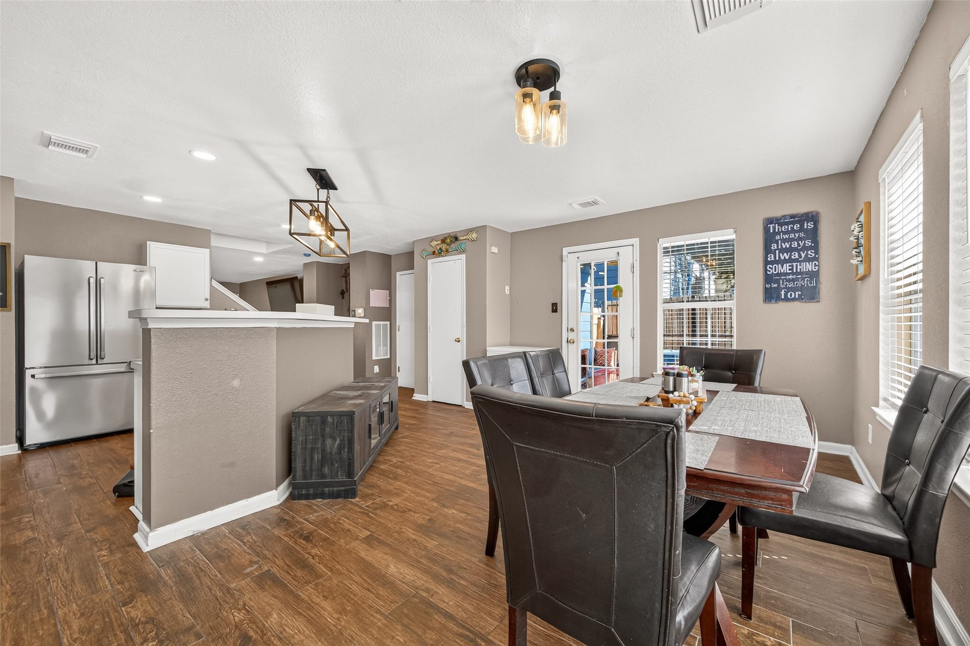 10014 Victoria Falls Lane, Houston, TX 77075 10014 Victoria Falls Lane, Houston, TX 77075