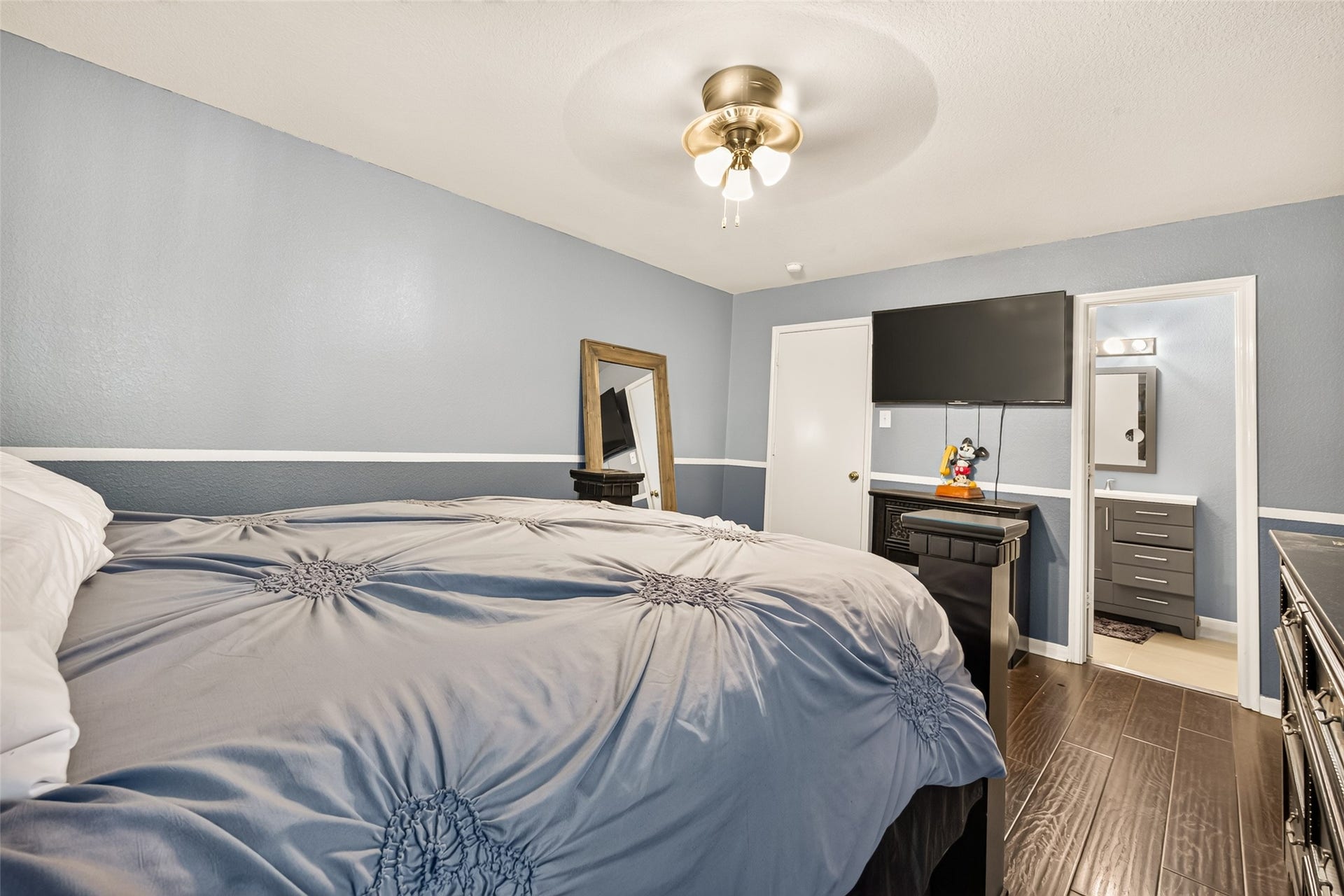 10014 Victoria Falls Lane, Houston, TX 77075 10014 Victoria Falls Lane, Houston, TX 77075