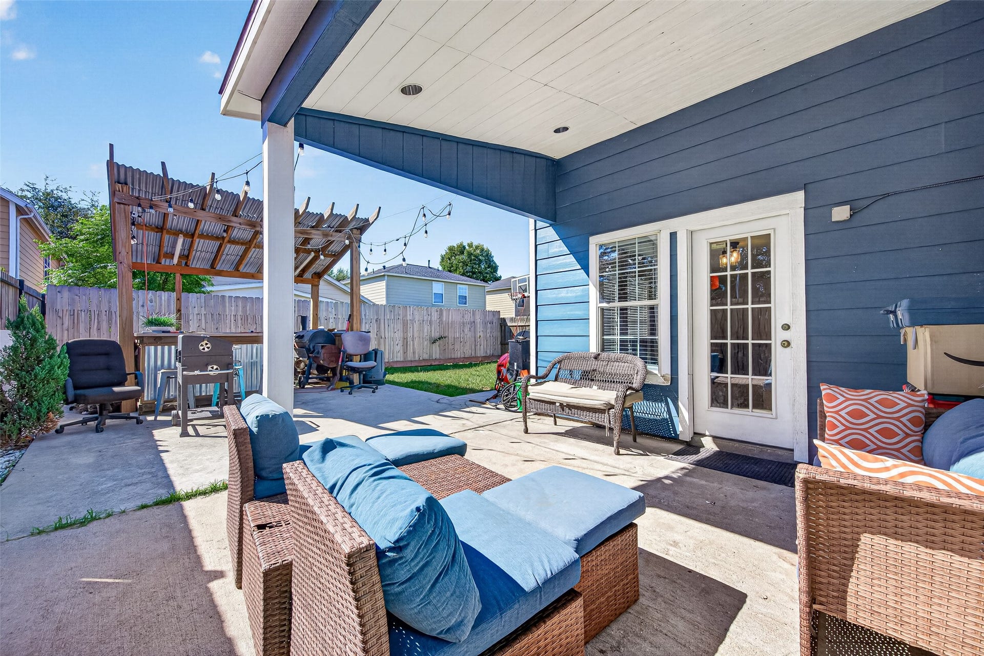 10014 Victoria Falls Lane, Houston, TX 77075 10014 Victoria Falls Lane, Houston, TX 77075