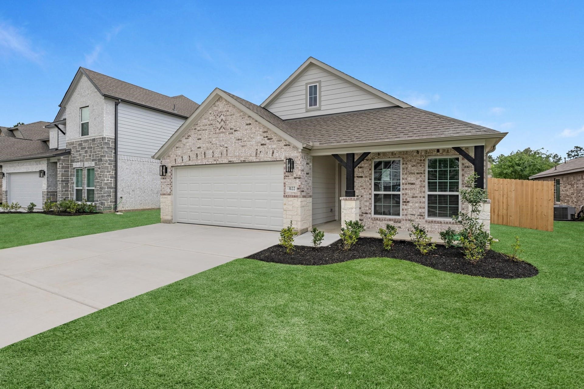 1739 Pecan Woods Lane, Conroe, TX 77301