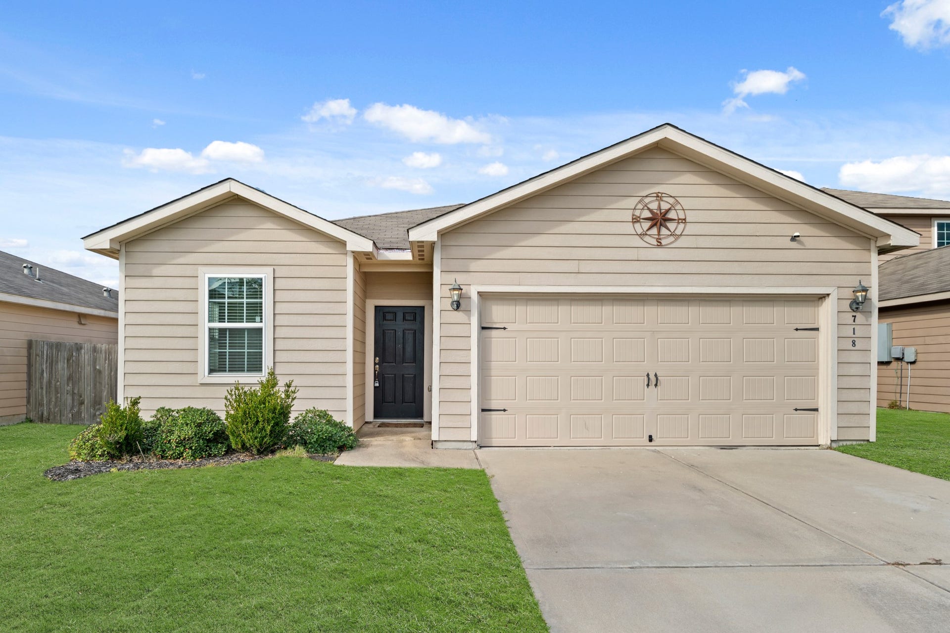 718 Crystal Lakes Drive, Brookshire, TX 77423 Welcome home to 718 Crystal Lakes! This 1 story home sits on a spacious lot with ample yard space in front and the back, lush landscaping and well-maintained yard!