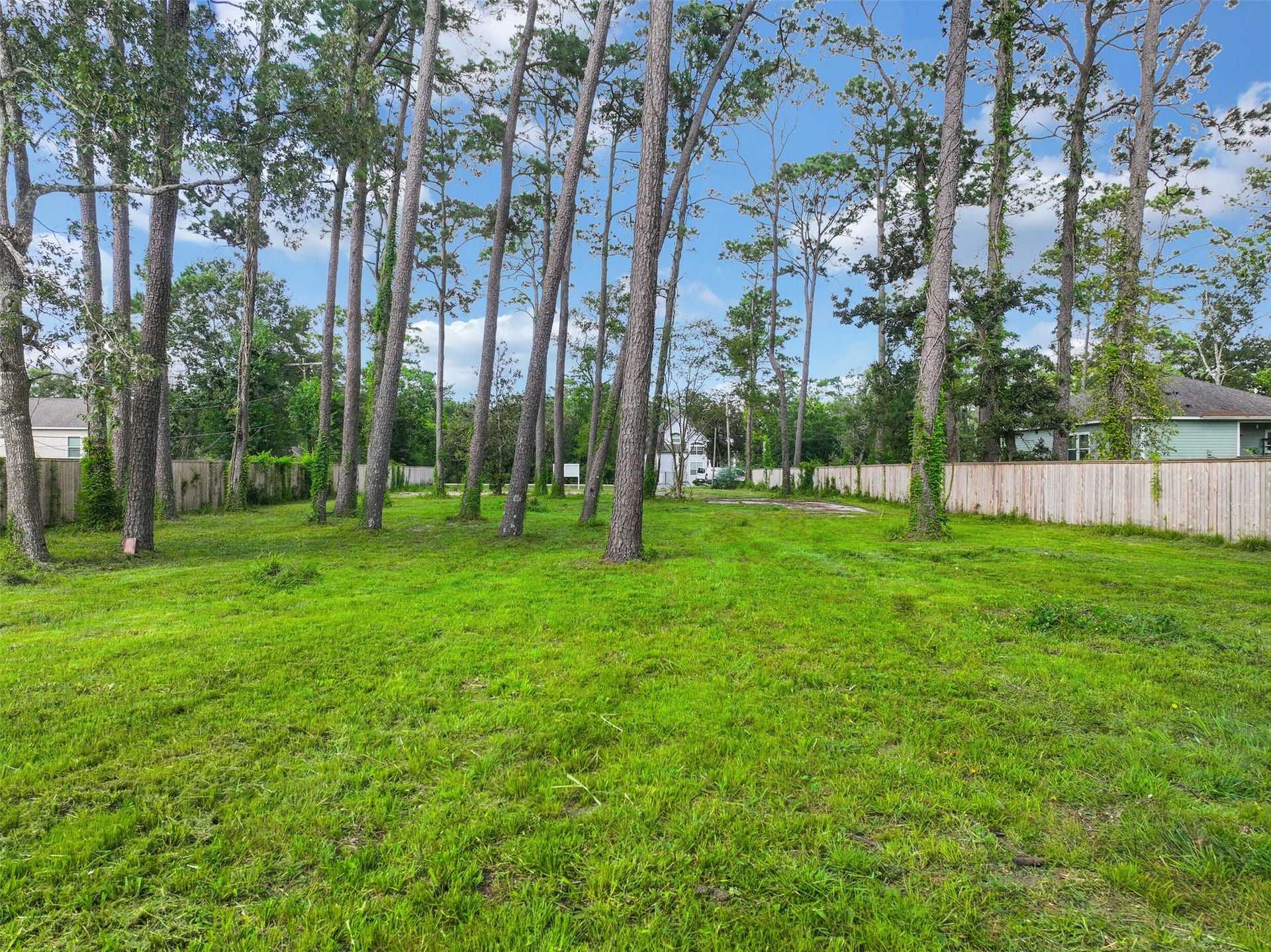 3219 Oak Drive, Dickinson, TX 77539 3219 Oak Drive, Dickinson, TX 77539