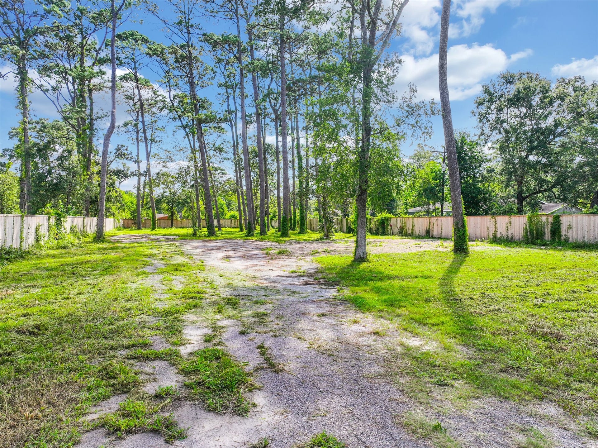 3219 Oak Drive, Dickinson, TX 77539 3219 Oak Drive, Dickinson, TX 77539