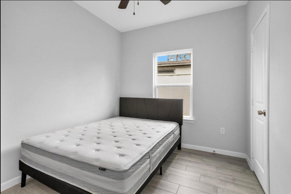 16694 E Juneau, Montgomery, TX 77316 16694 E Juneau, Montgomery, TX 77316