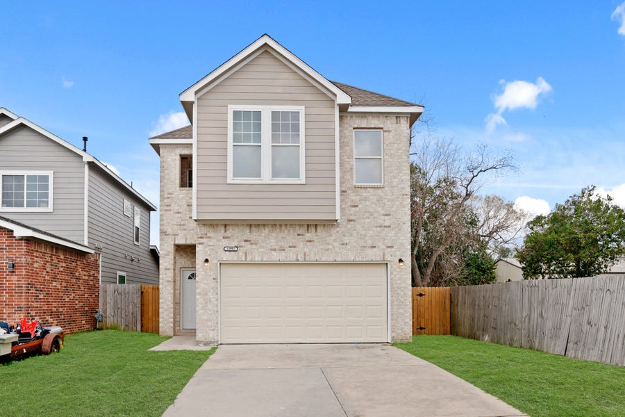 Property photo for 13902 Leabrandon Lane, Houston, TX
