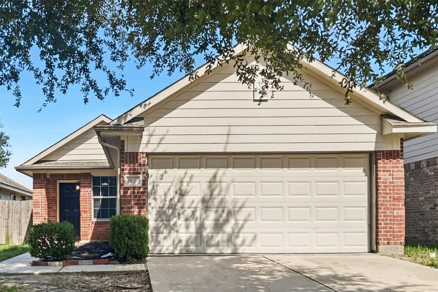 Property photo for 24522 Osprey Point Drive, Hockley, TX