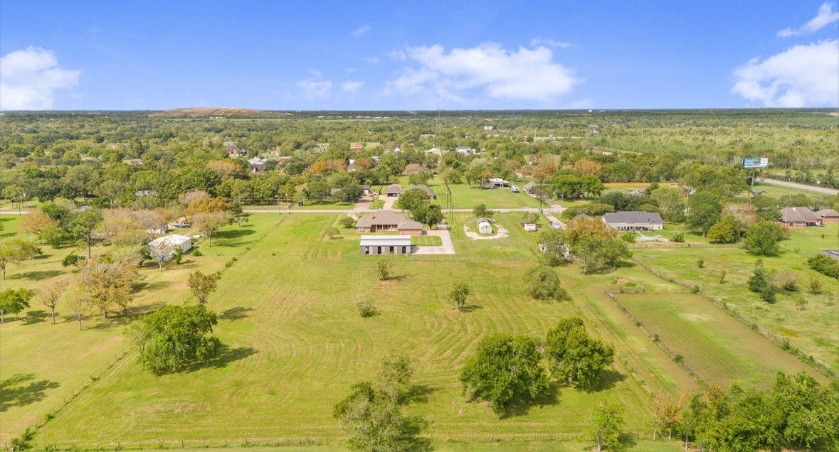 131 Happy Hollow Street, Alvin, TX 77511 131 Happy Hollow Street, Alvin, TX 77511