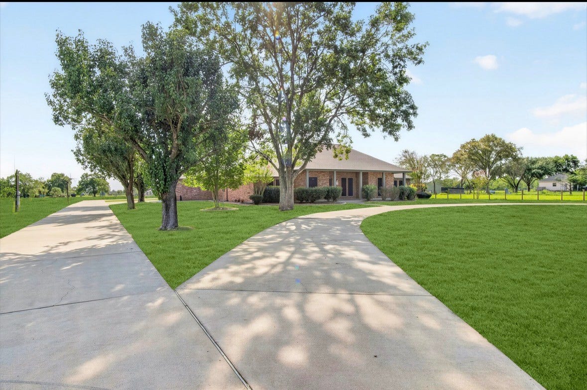 131 Happy Hollow Street, Alvin, TX 77511 131 Happy Hollow Street, Alvin, TX 77511
