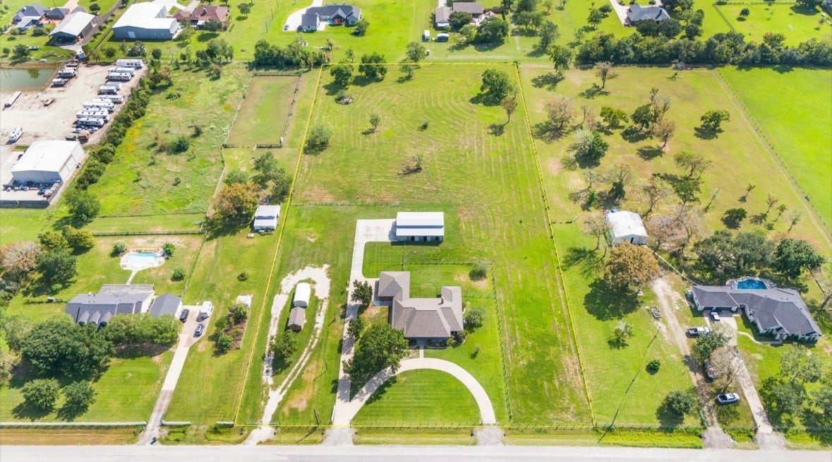 131 Happy Hollow Street, Alvin, TX 77511 131 Happy Hollow Street, Alvin, TX 77511