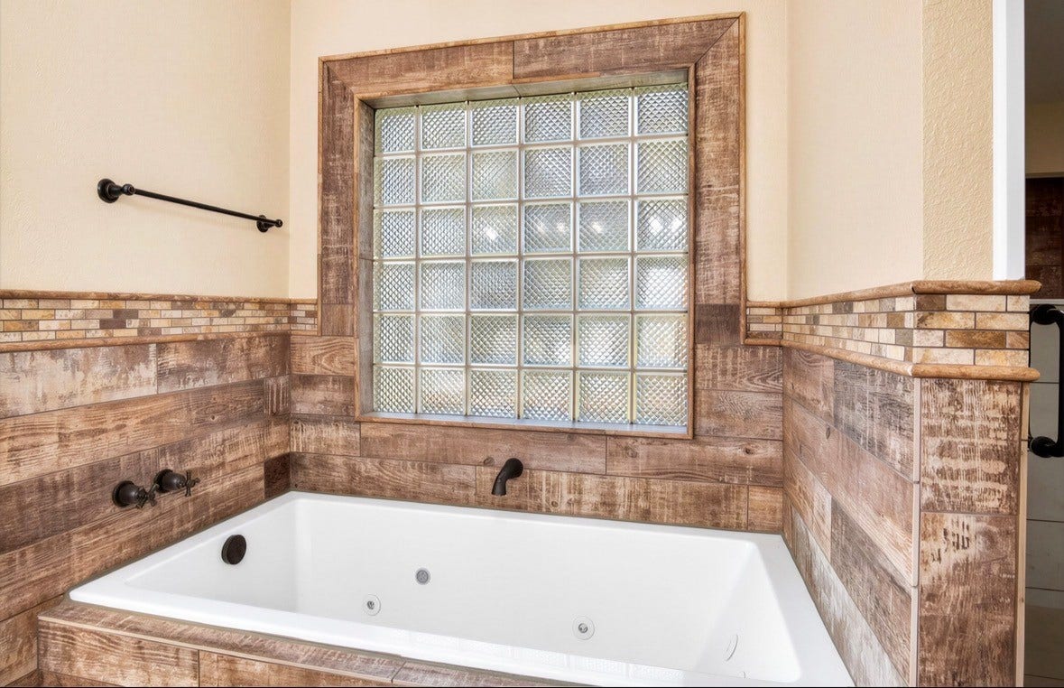 131 Happy Hollow Street, Alvin, TX 77511 131 Happy Hollow Street, Alvin, TX 77511
