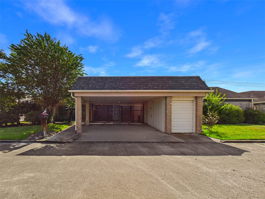 Property photo for 2719 Olympia Drive, Missouri City, TX