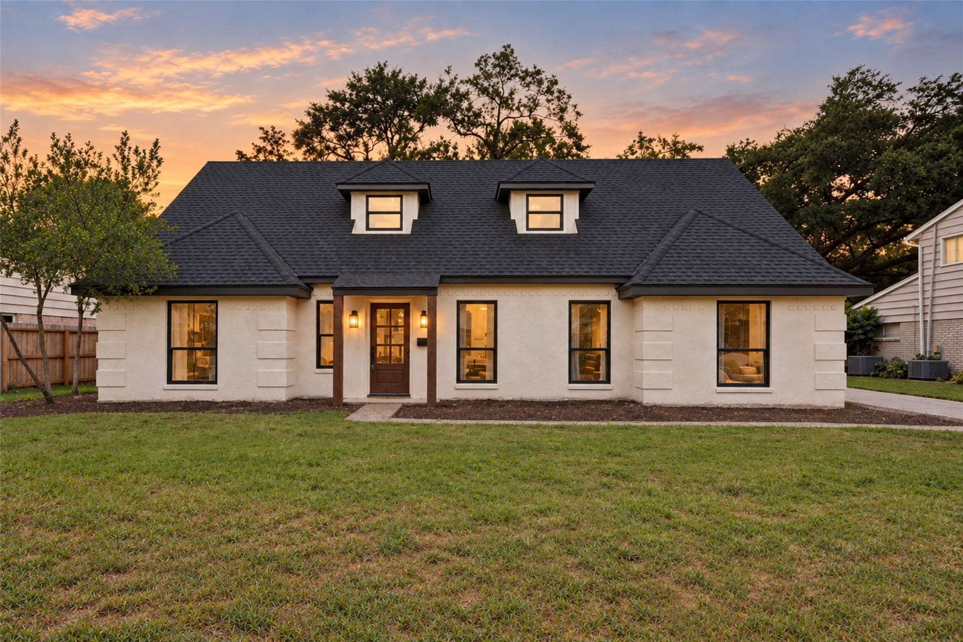 10111 Kerrwood Lane, Houston, TX 77080 Schedule your showing today!