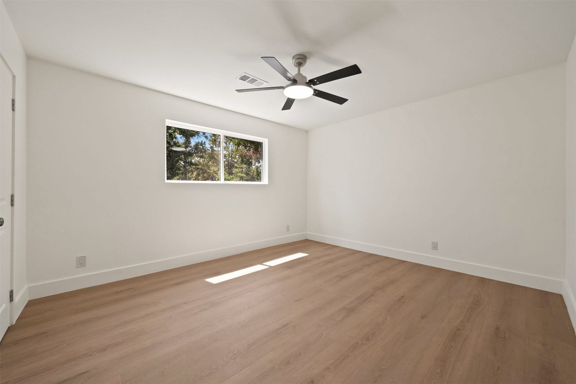 10111 Kerrwood Lane, Houston, TX 77080 10111 Kerrwood Lane, Houston, TX 77080