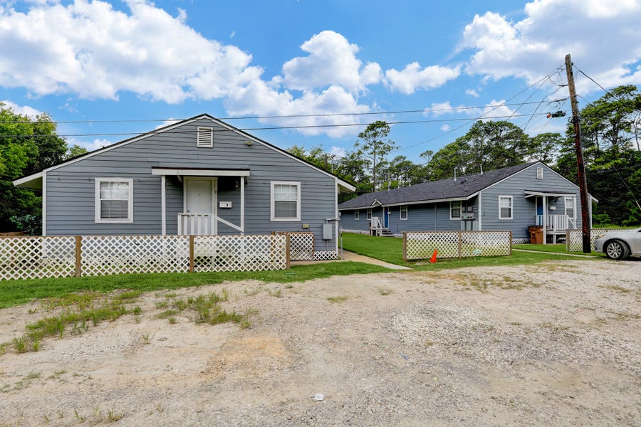 Property photo for 2322 Central Street, Dickinson, TX