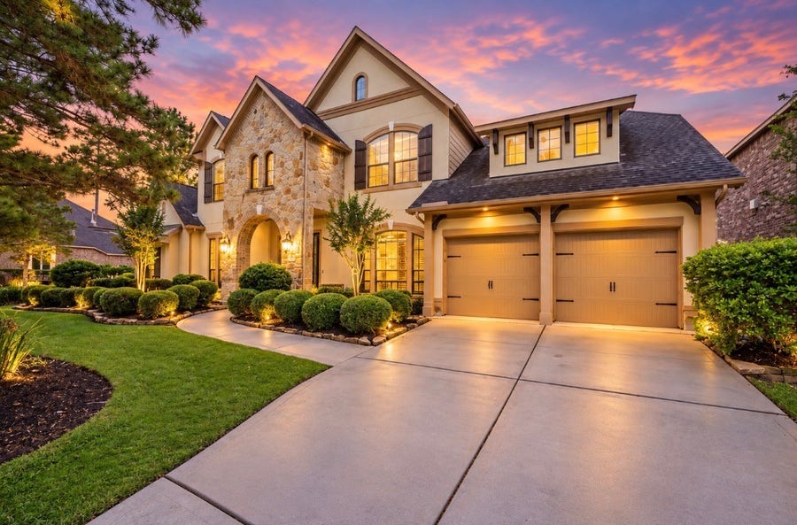 Property photo for 241 W Tupelo Green Circle, Spring, TX