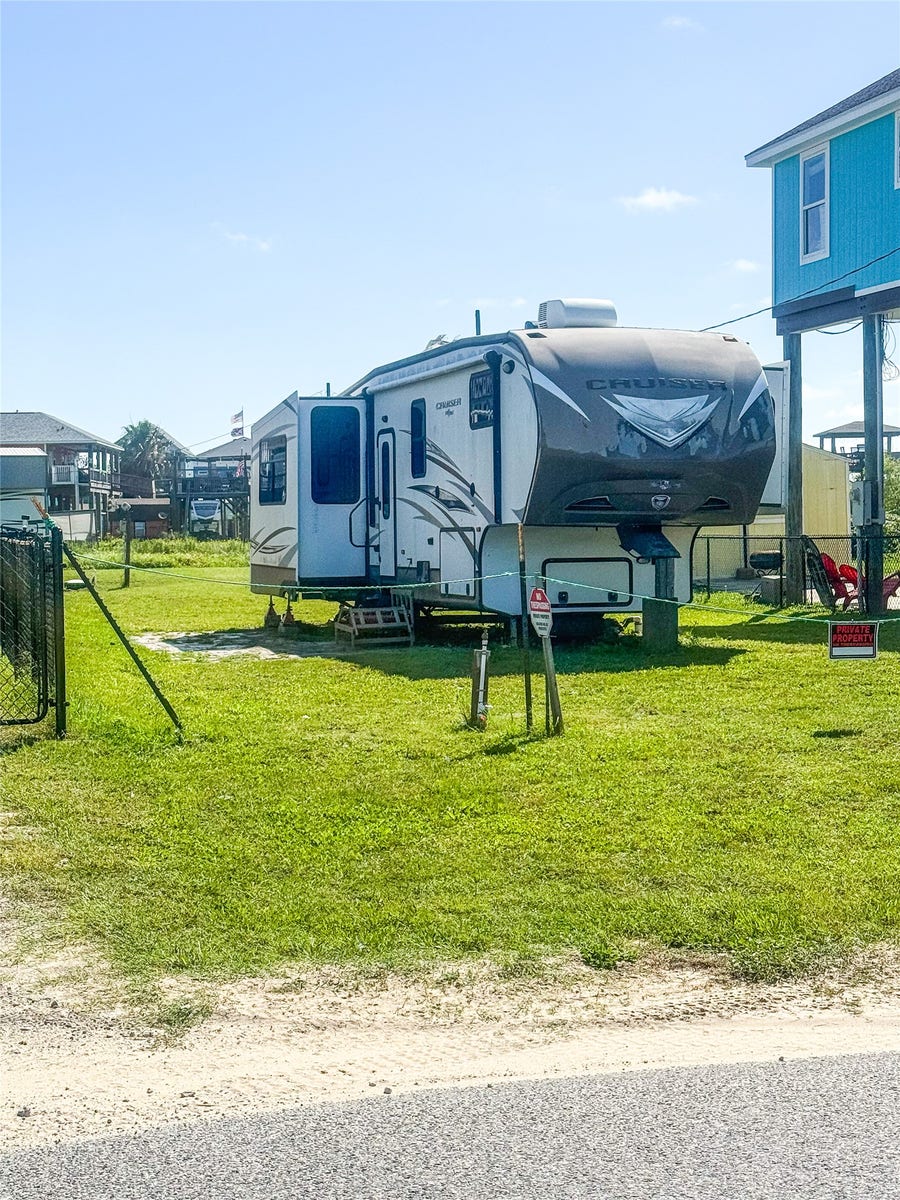 Property photo for 868 S Monkhouse Drive, Crystal Beach, TX